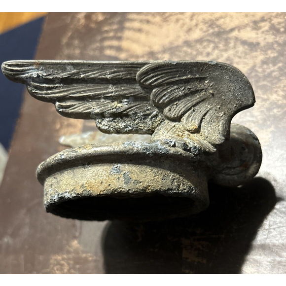 Chevy Winged Wheel Hood Ornament Radiator Cap - Picture 3 of 8